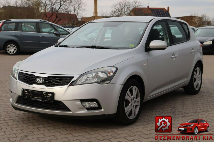 Ansamblu stergatoare kia ceed 2008