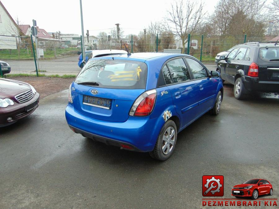 Baie ulei kia rio 2010