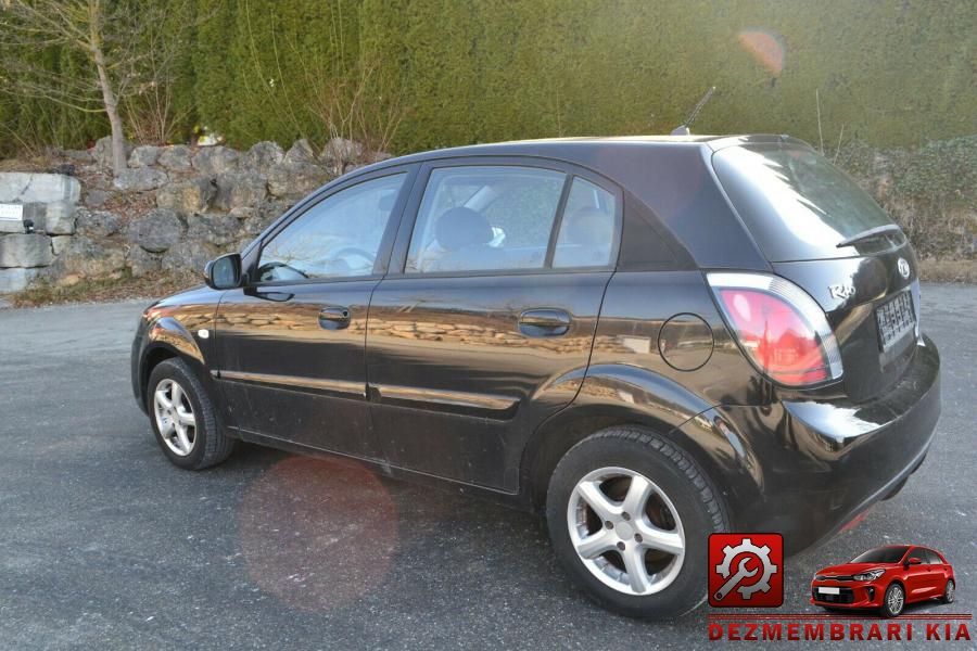 Bancheta spate kia rio 2010